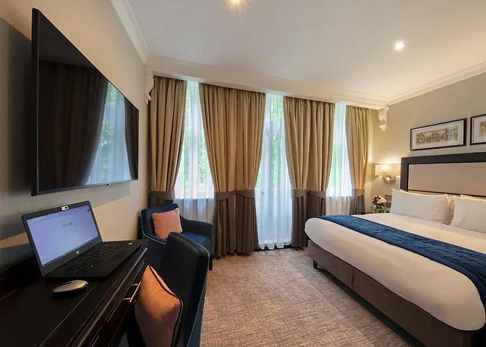 Wellington Hotel By Blue Orchid Londra